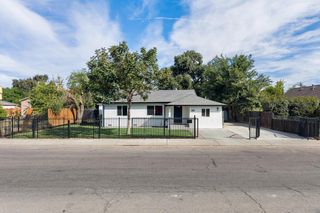2215 E Flora St, Stockton, CA 95205