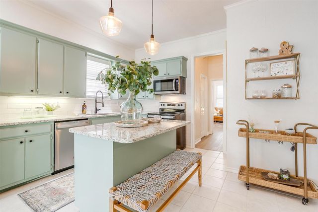 4921 El Campo Avenue, Fort Worth, TX 76107
