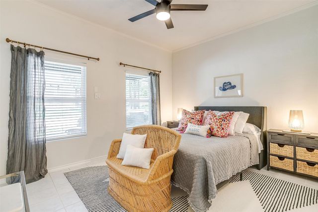 4921 El Campo Avenue, Fort Worth, TX 76107
