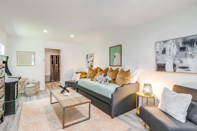 4921 El Campo Avenue, Fort Worth, TX 76107