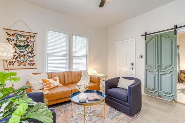 4921 El Campo Avenue, Fort Worth, TX 76107