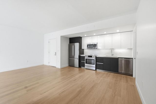 932 Broadway 306, Chelsea, MA 02150