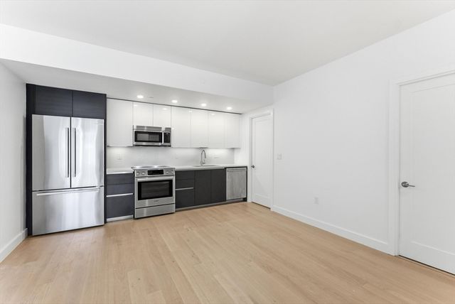 932 Broadway 306, Chelsea, MA 02150