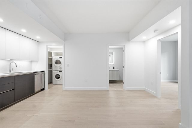 932 Broadway 306, Chelsea, MA 02150