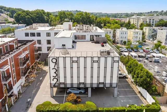 932 Broadway 306, Chelsea, MA 02150