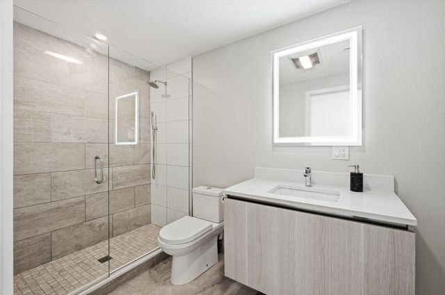 932 Broadway 306, Chelsea, MA 02150