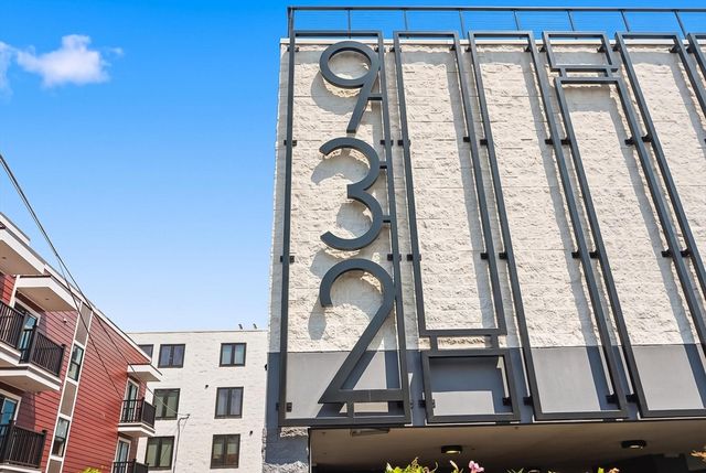 932 Broadway 306, Chelsea, MA 02150