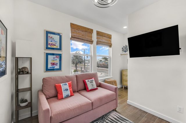 603 E Avenue G 103, Port Aransas, TX 78373