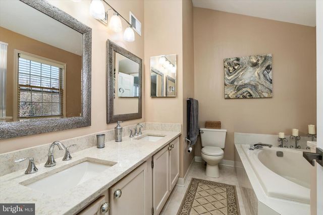 11 THISTLE PL, Robbinsville, NJ 08691