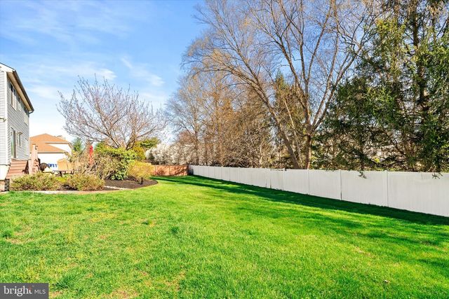 11 THISTLE PL, Robbinsville, NJ 08691