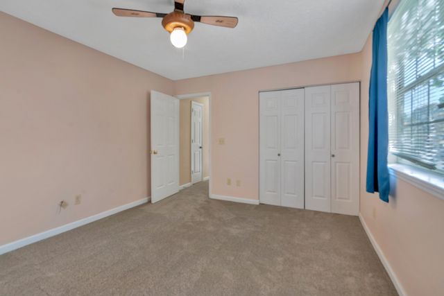 104 Edgehill Ln, Hendersonville, TN 37075