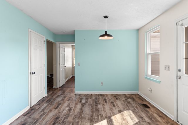 104 Edgehill Ln, Hendersonville, TN 37075