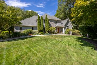 120 Scenic Court, Cheshire, CT 06410