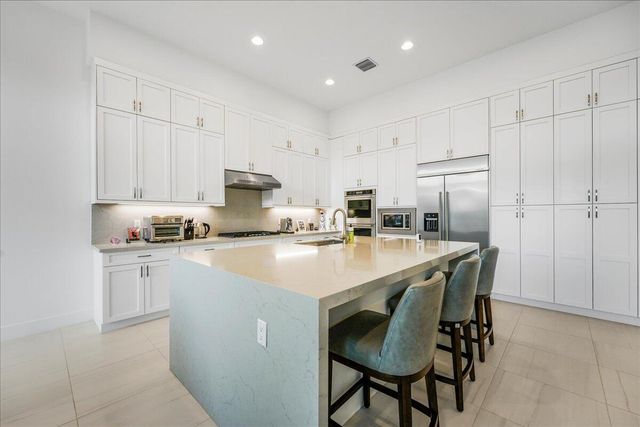 9093 Chauvet Way, Boca Raton, FL 33496