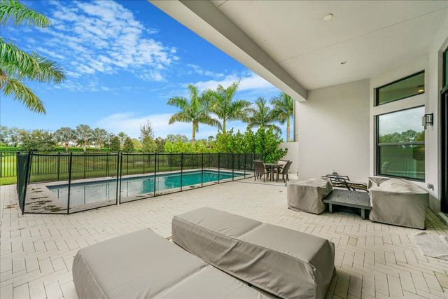 9093 Chauvet Way, Boca Raton, FL 33496