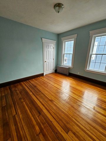 14 Gibson St 3, Boston, MA 02122