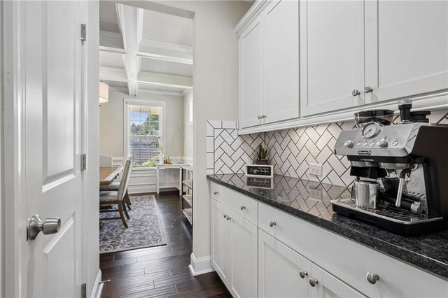 7110 Sailaway Drive, Flowery Branch, GA 30542