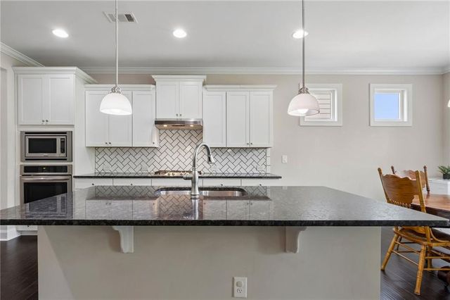 7110 Sailaway Drive, Flowery Branch, GA 30542