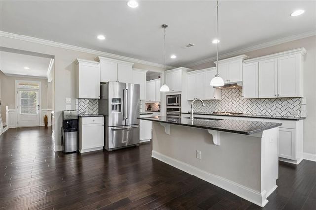7110 Sailaway Drive, Flowery Branch, GA 30542