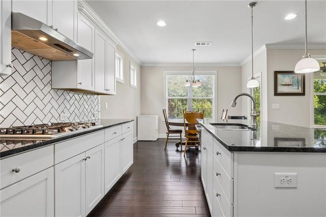 7110 Sailaway Drive, Flowery Branch, GA 30542