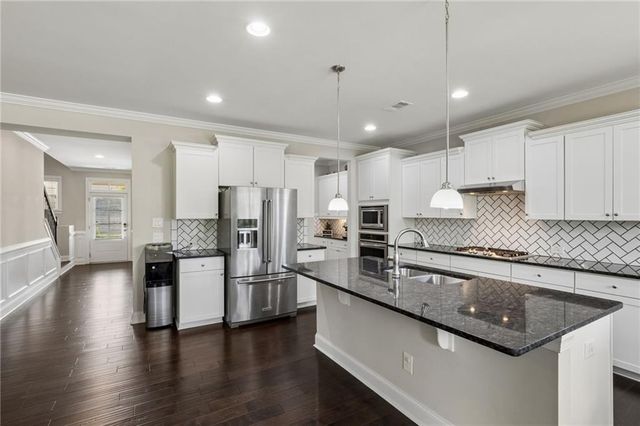 7110 Sailaway Drive, Flowery Branch, GA 30542