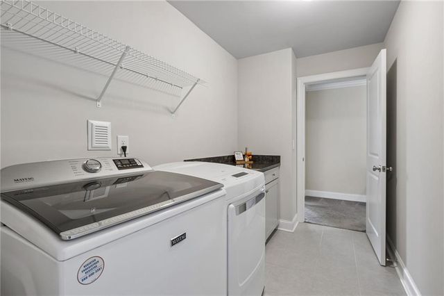 7110 Sailaway Drive, Flowery Branch, GA 30542