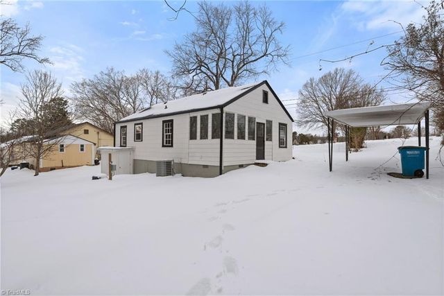 398 Salisbury E Street, Denton, NC 27239