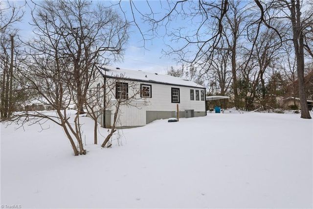 398 Salisbury E Street, Denton, NC 27239