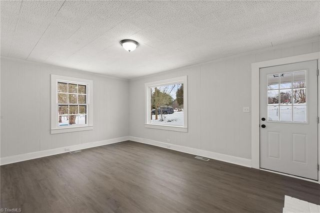 398 Salisbury E Street, Denton, NC 27239