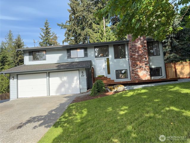 904 N Waugh Road, Mount Vernon, WA 98273