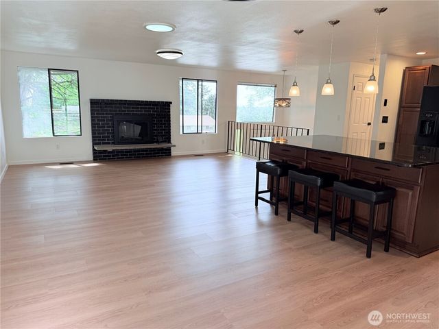 904 N Waugh Road, Mount Vernon, WA 98273