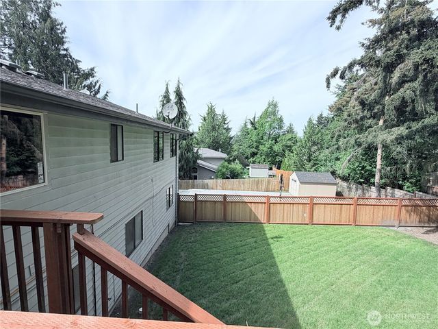 904 N Waugh Road, Mount Vernon, WA 98273