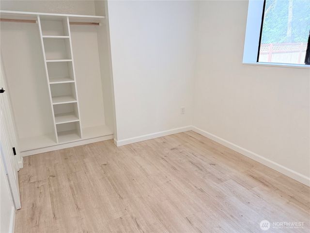 904 N Waugh Road, Mount Vernon, WA 98273