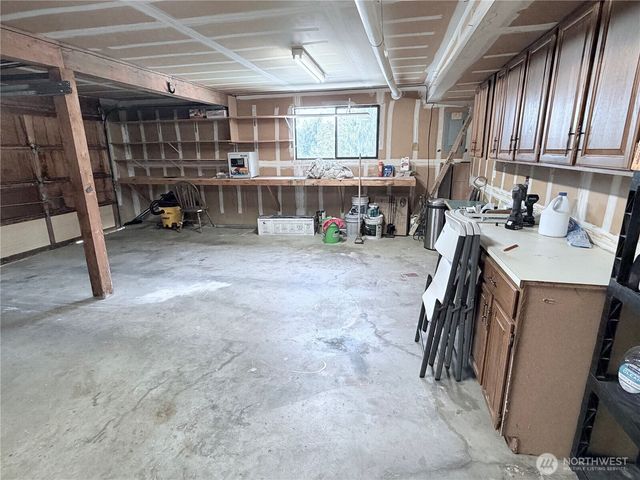 904 N Waugh Road, Mount Vernon, WA 98273