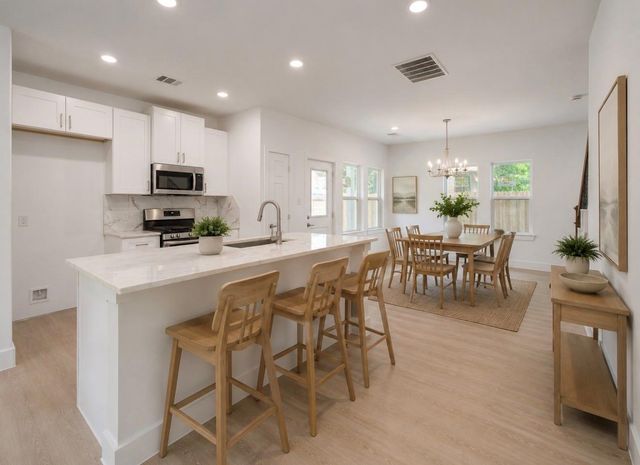 5011 Yellowstone Boulevard, Houston, TX 77021