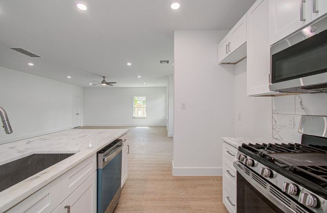 5011 Yellowstone Boulevard, Houston, TX 77021
