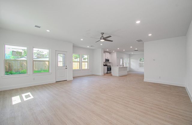 5011 Yellowstone Boulevard, Houston, TX 77021