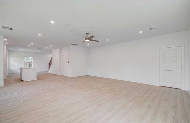 5011 Yellowstone Boulevard, Houston, TX 77021