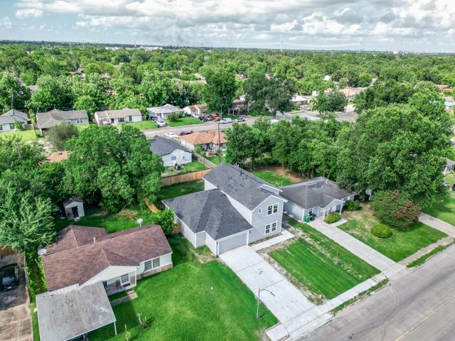 5011 Yellowstone Boulevard, Houston, TX 77021
