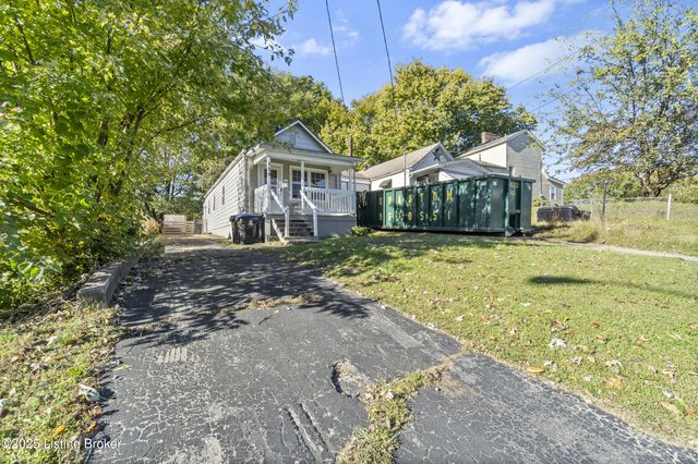 810 Weller Ave, Louisville, KY 40208