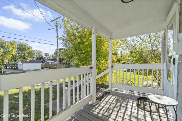 810 Weller Ave, Louisville, KY 40208
