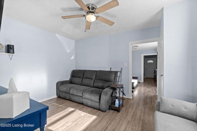 810 Weller Ave, Louisville, KY 40208