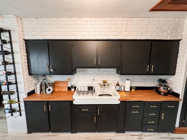 2927 SUNSET POINT LANE, Oshkosh, WI 54904