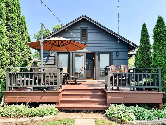 2927 SUNSET POINT LANE, Oshkosh, WI 54904