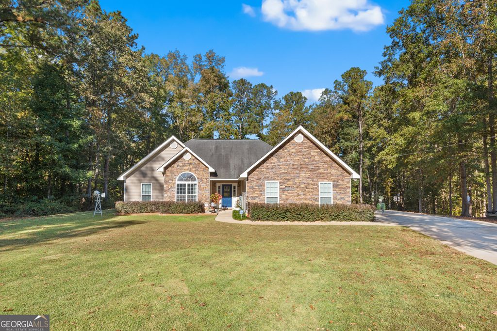 228 Bradley Road, Jackson, GA 30233