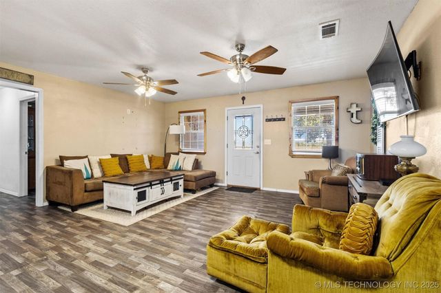 233 Joy Lane, Cartwright, OK 74731