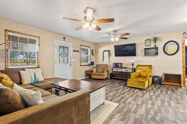 233 Joy Lane, Cartwright, OK 74731