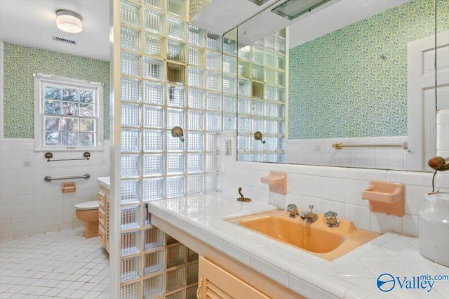 8511 Valley View Drive, Huntsville, AL 35802