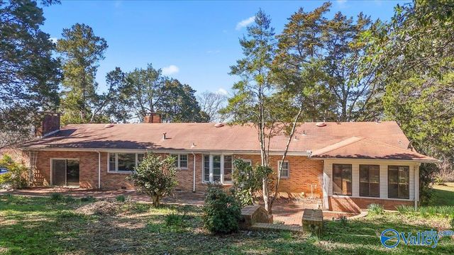 8511 Valley View Drive, Huntsville, AL 35802