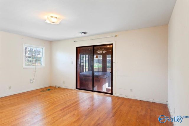 8511 Valley View Drive, Huntsville, AL 35802